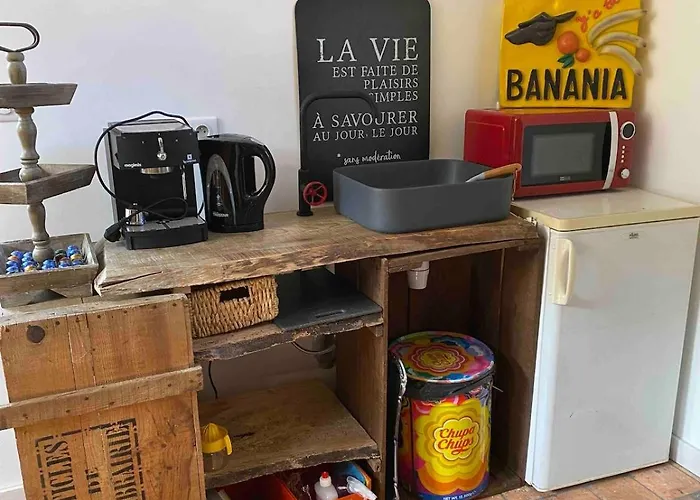 Charming Little House *